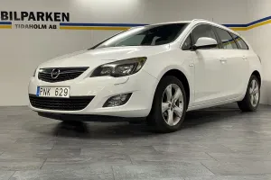 Opel Astra 2012