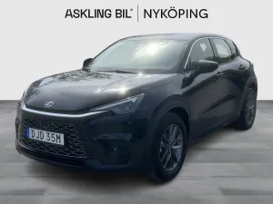 Lexus LBX 2025