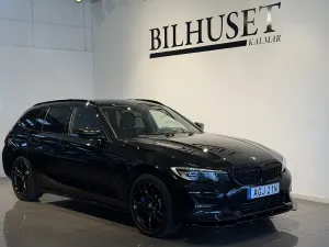 BMW 3 Series 330e 2021