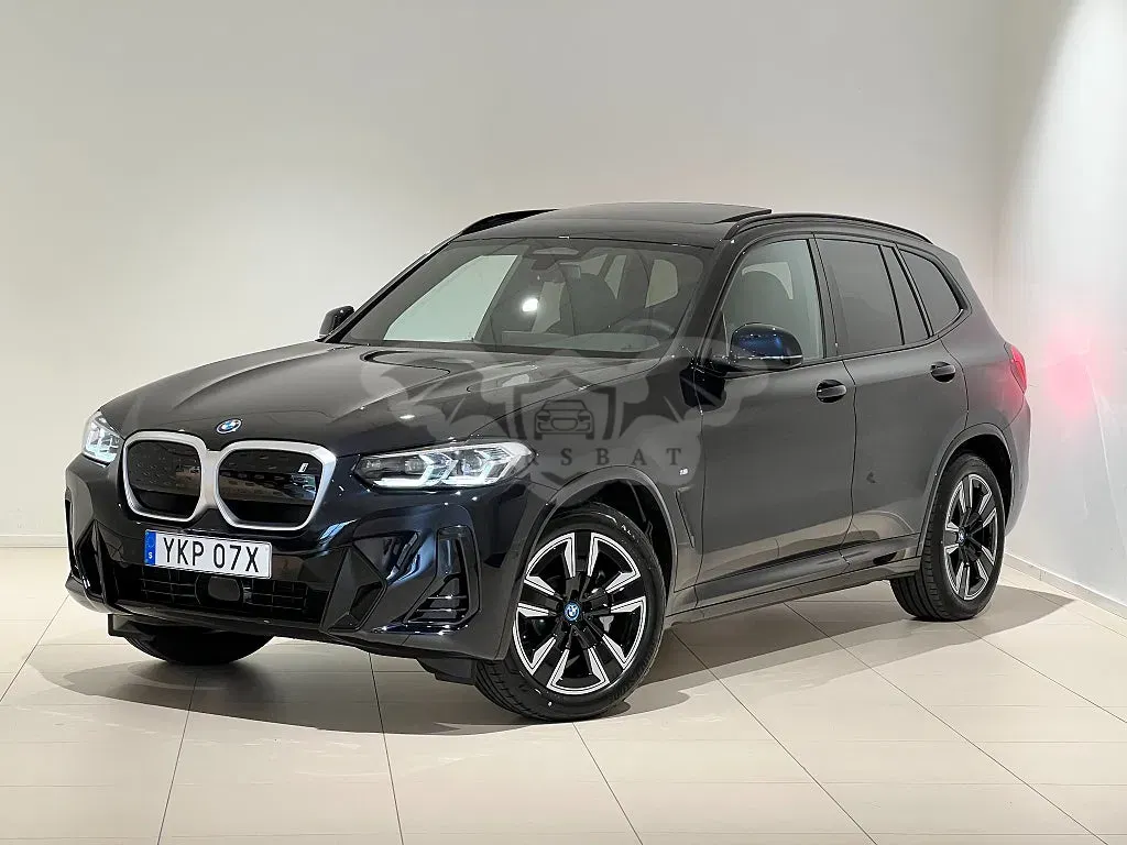 BMW iX3 2024