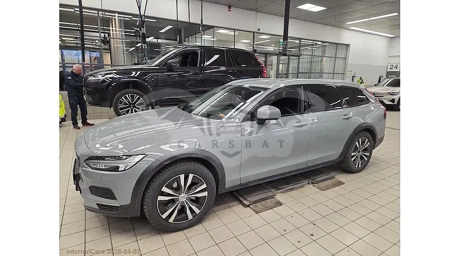 Volvo V90 2024