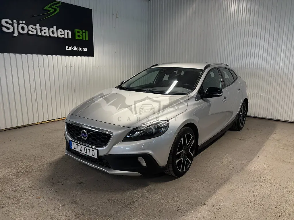 Volvo V40 2015