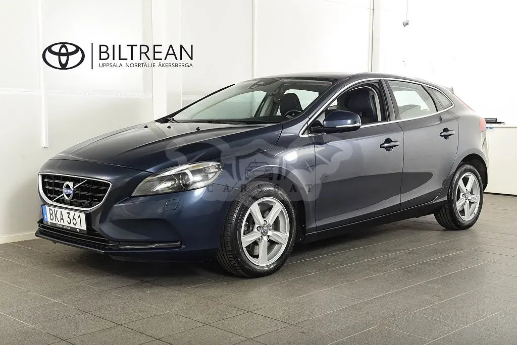 Volvo V40 2015