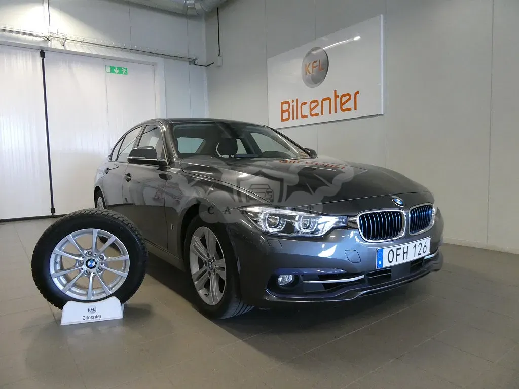 BMW 3 Series 330e 2017
