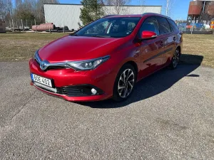 Toyota Auris 2015