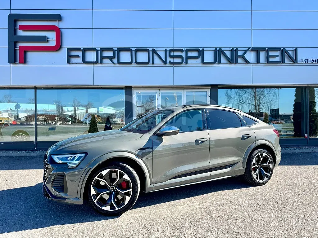 Audi SQ8 2024