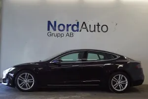 Tesla Model S 2016