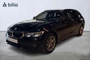 BMW 3 Series 330e 2021