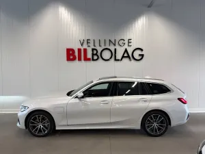 BMW 3 Series 330e 2020