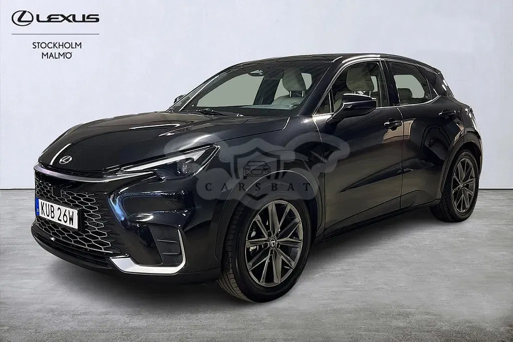 Lexus LBX 2025