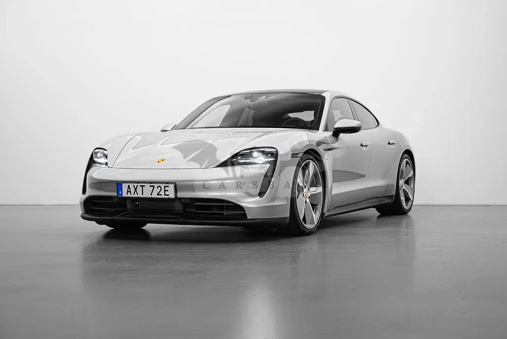 Porsche Taycan 2021