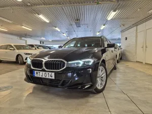 BMW 3 Series 330e 2023