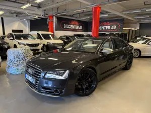 Audi S8 2013