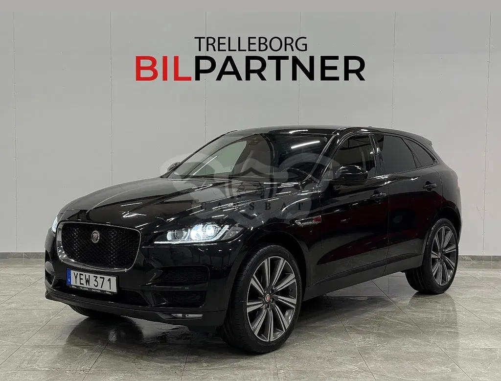 Jaguar F-Pace 2017