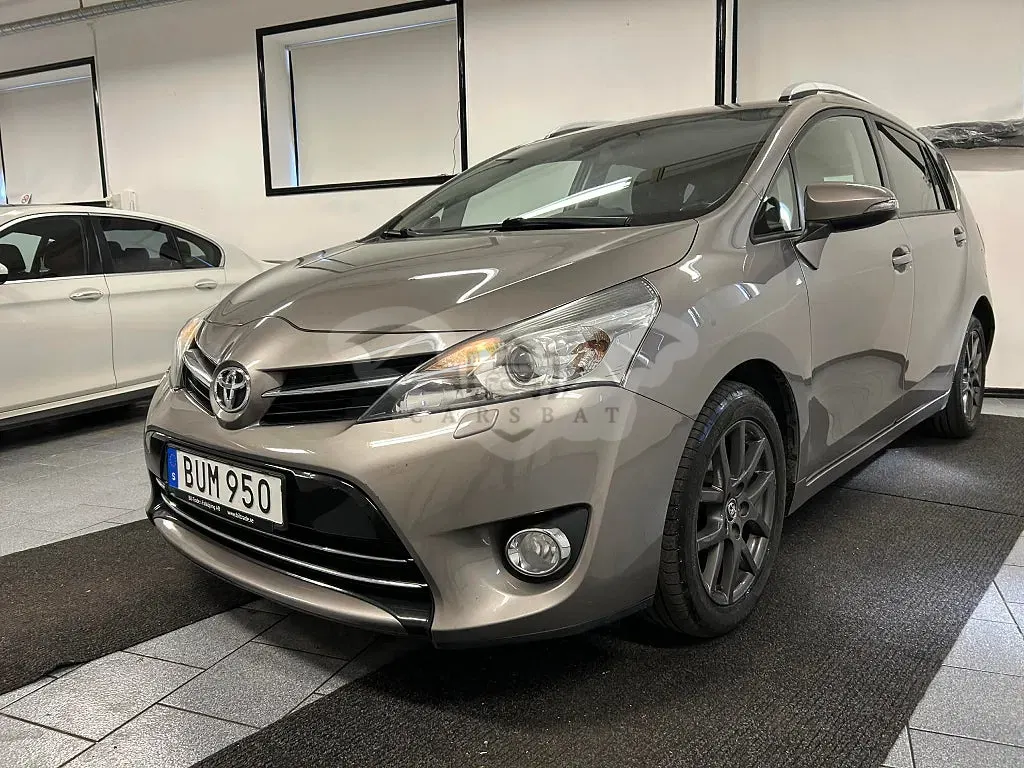 Toyota Verso 2015