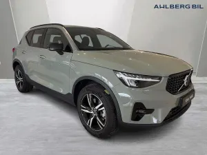 Volvo XC40 2025