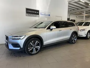 Volvo V60 2022
