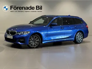 BMW 3 Series 330e 2022