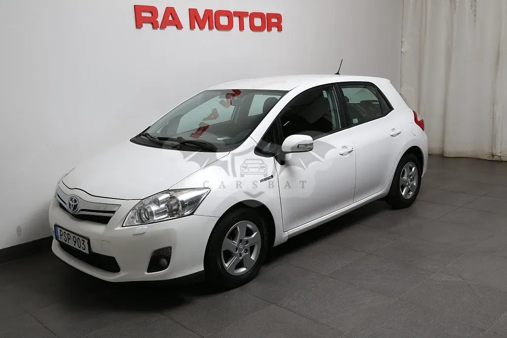 Toyota Auris 2011
