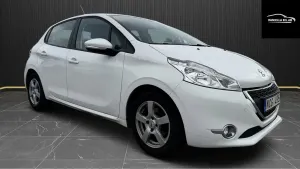 Peugeot 208 2012