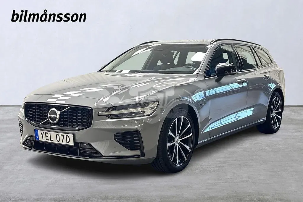 Volvo V60 2025
