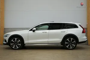 Volvo V60 2022