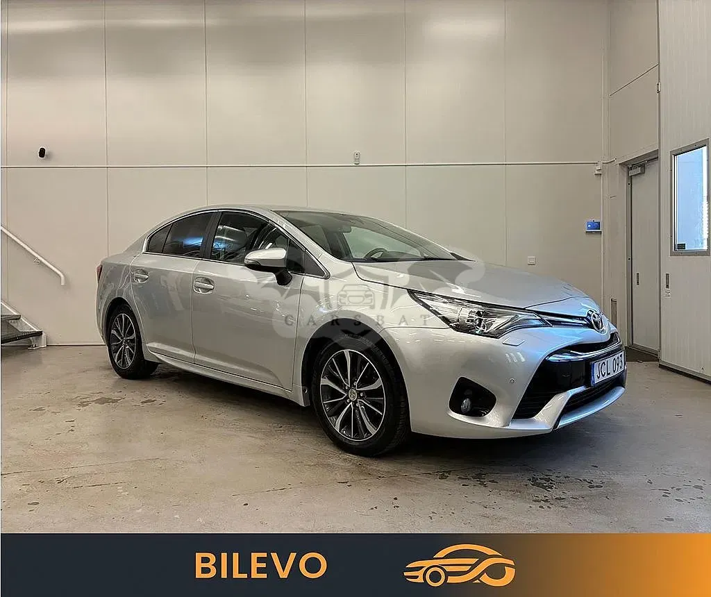 Toyota Avensis 2015