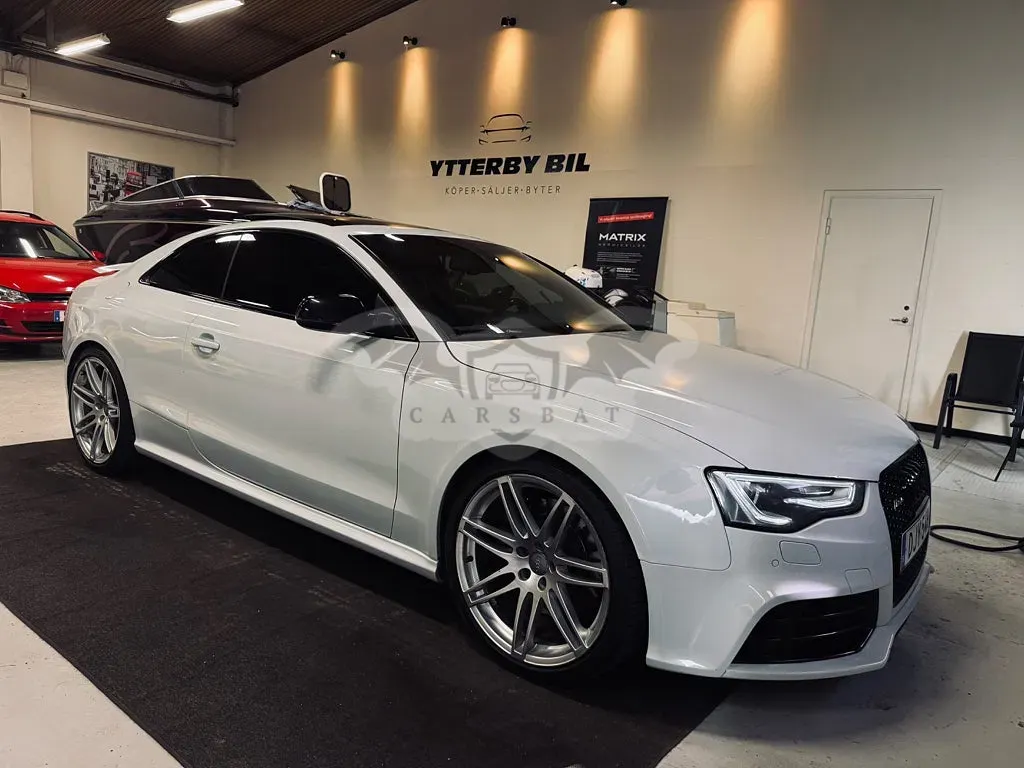 Audi RS5 2014