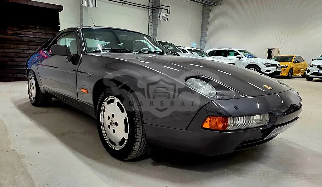 Porsche 928 1989