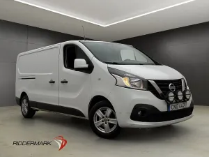 Nissan NV300 2017