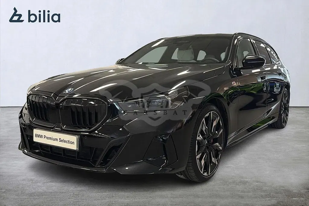 BMW 5 Series 550 2025