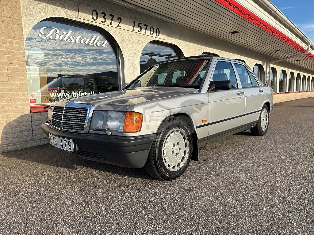 Mercedes-Benz 190 1987
