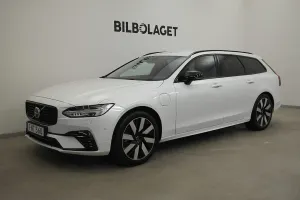 Volvo V90 2025