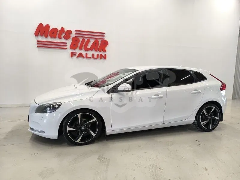 Volvo V40 2014