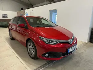 Toyota Auris 2015