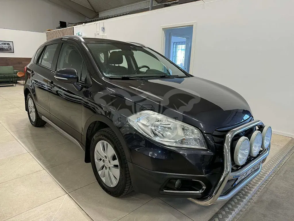 Suzuki S-Cross 2014