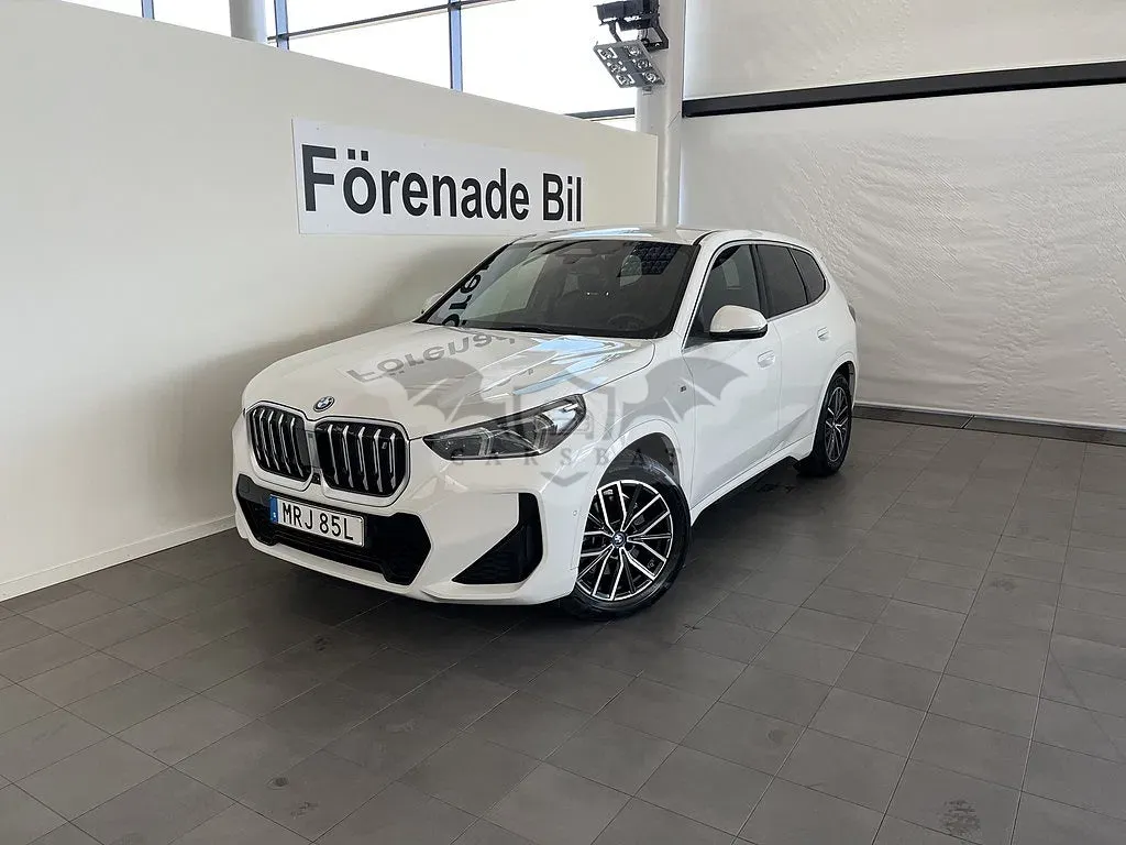 BMW iX1 2024