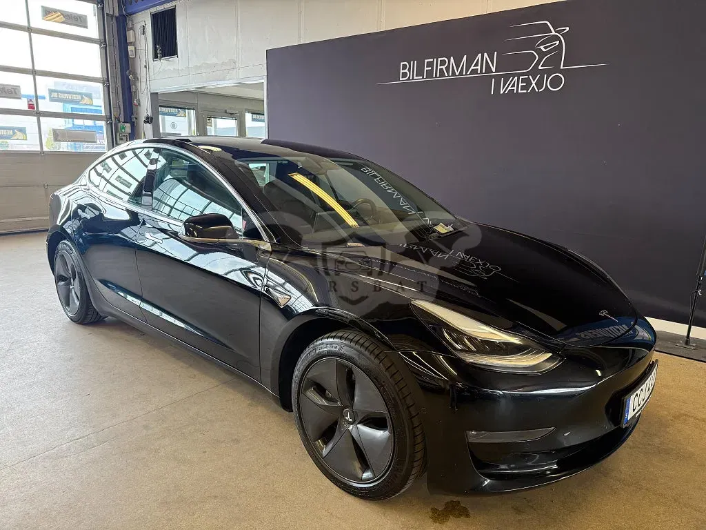 Tesla Model 3 2019