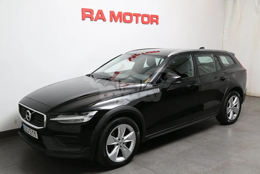 Volvo V60 2022