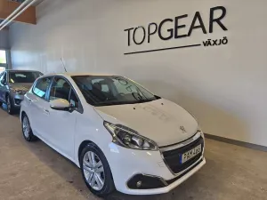 Peugeot 208 2016