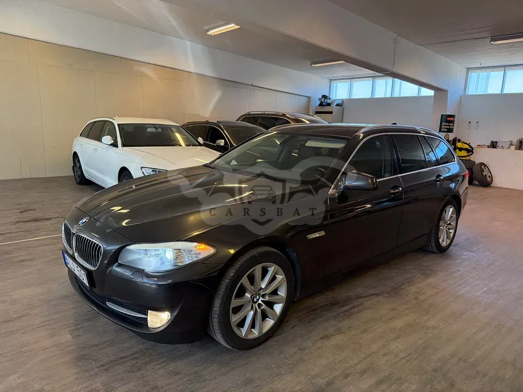 BMW 5 Series 530 2011