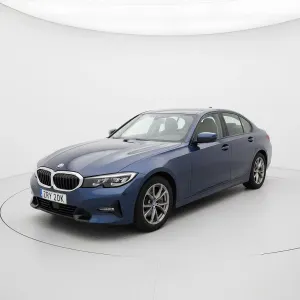 BMW 3 Series 330e 2021