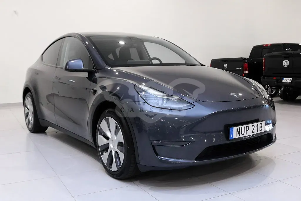 Tesla Model Y 2021