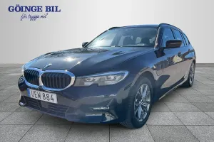 BMW 3 Series 330e 2021