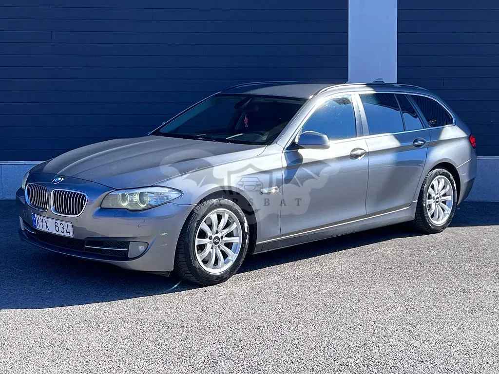 BMW 5 Series 2011