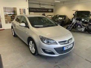 Opel Astra 2015