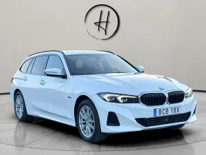 BMW 3 Series 330e 2023