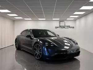 Porsche Taycan 2023