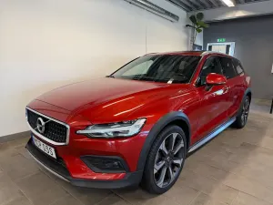Volvo V60 2022