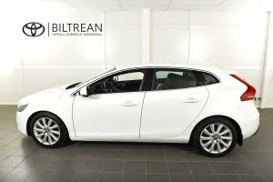 Volvo V40 2014